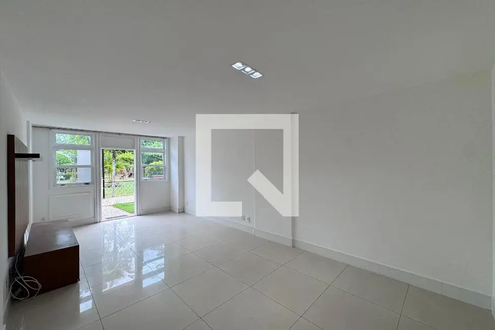 Foto 4 de Casa com 3 quartos à venda, 480m2 em Rio De Janeiro - RJ
