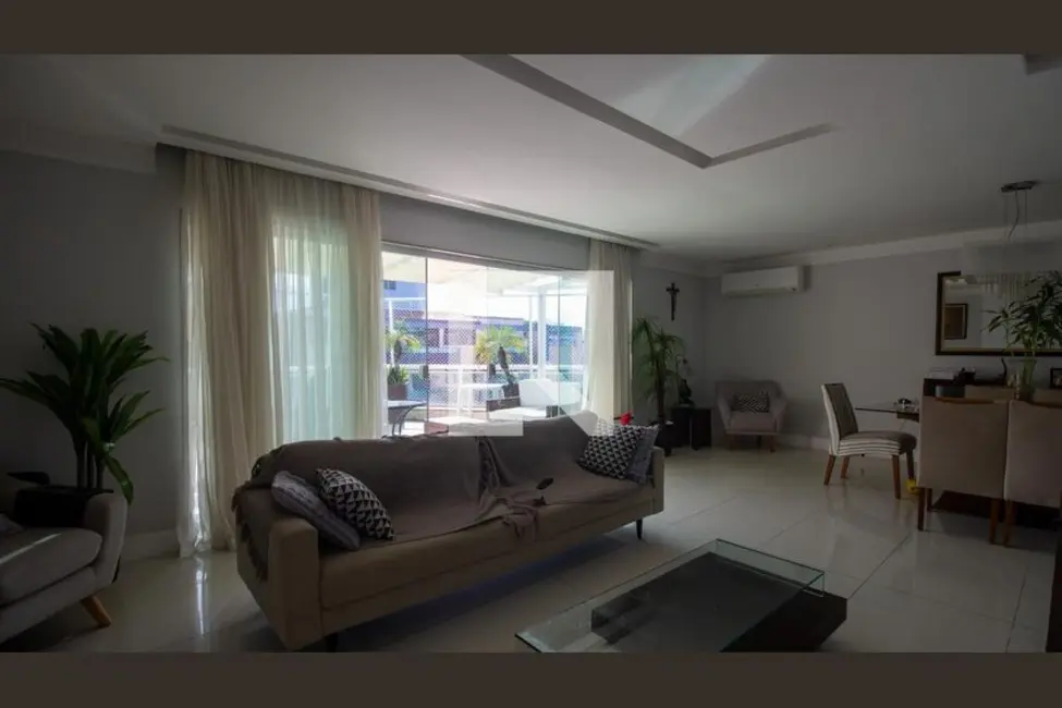 Apartamento com 3 quartos à venda, 355m2 em Rio De Janeiro - RJ - imagem 3 Foto 3 de Apartamento com 3 quartos à venda, 355m2 em Rio De Janeiro - RJ