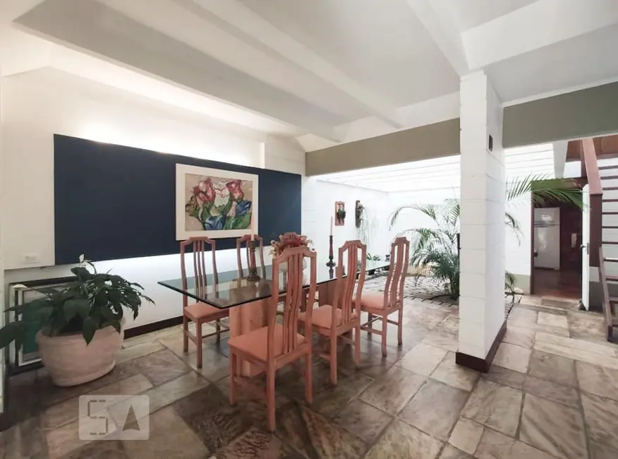 Casa com 5 quartos à venda, 320m2 em Rio De Janeiro - RJ - imagem 1 Foto 1 de Casa com 5 quartos à venda, 320m2 em Rio De Janeiro - RJ