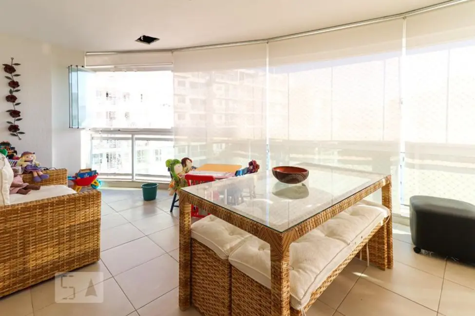 Apartamento com 4 quartos à venda, 316m2 em Rio De Janeiro - RJ - imagem 9 Foto 9 de Apartamento com 4 quartos à venda, 316m2 em Rio De Janeiro - RJ