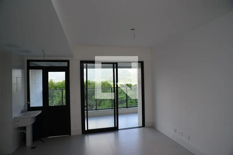 Apartamento com 2 quartos à venda, 75m2 em Barra da Tijuca, Rio De Janeiro - RJ - imagem 1 Foto 1 de Apartamento com 2 quartos à venda, 75m2 em Barra da Tijuca, Rio De Janeiro - RJ