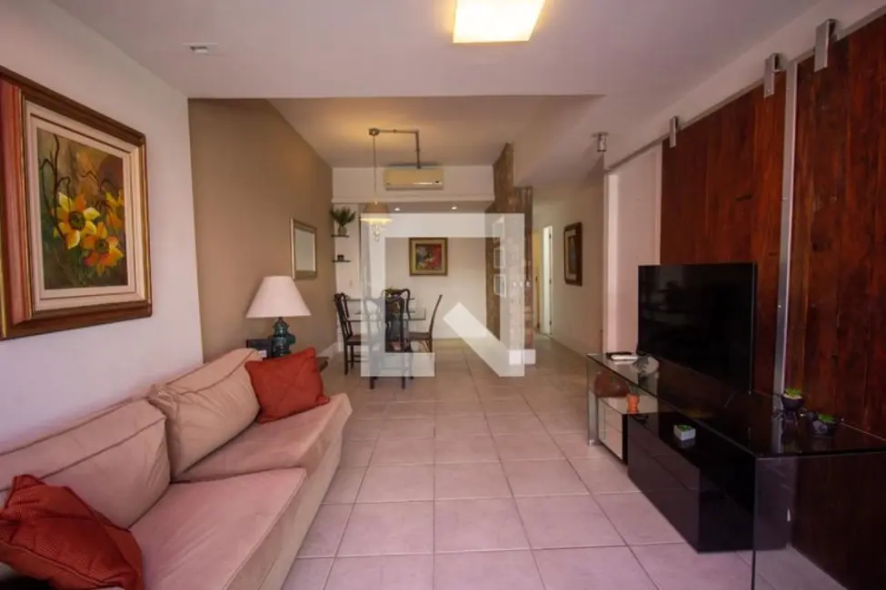 Apartamento com 3 quartos à venda, 200m2 em Rio De Janeiro - RJ - imagem 9 Foto 9 de Apartamento com 3 quartos à venda, 200m2 em Rio De Janeiro - RJ
