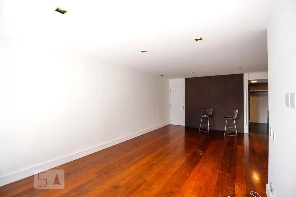 Foto 3 de Apartamento com 4 quartos à venda, 160m2 em Rio De Janeiro - RJ