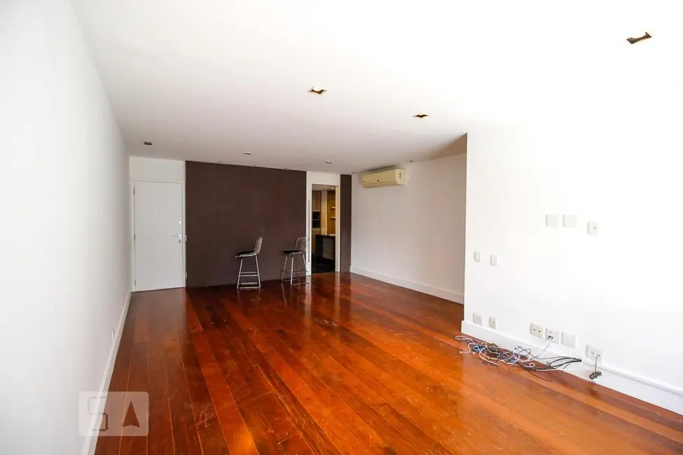 Foto 4 de Apartamento com 4 quartos à venda, 160m2 em Rio De Janeiro - RJ