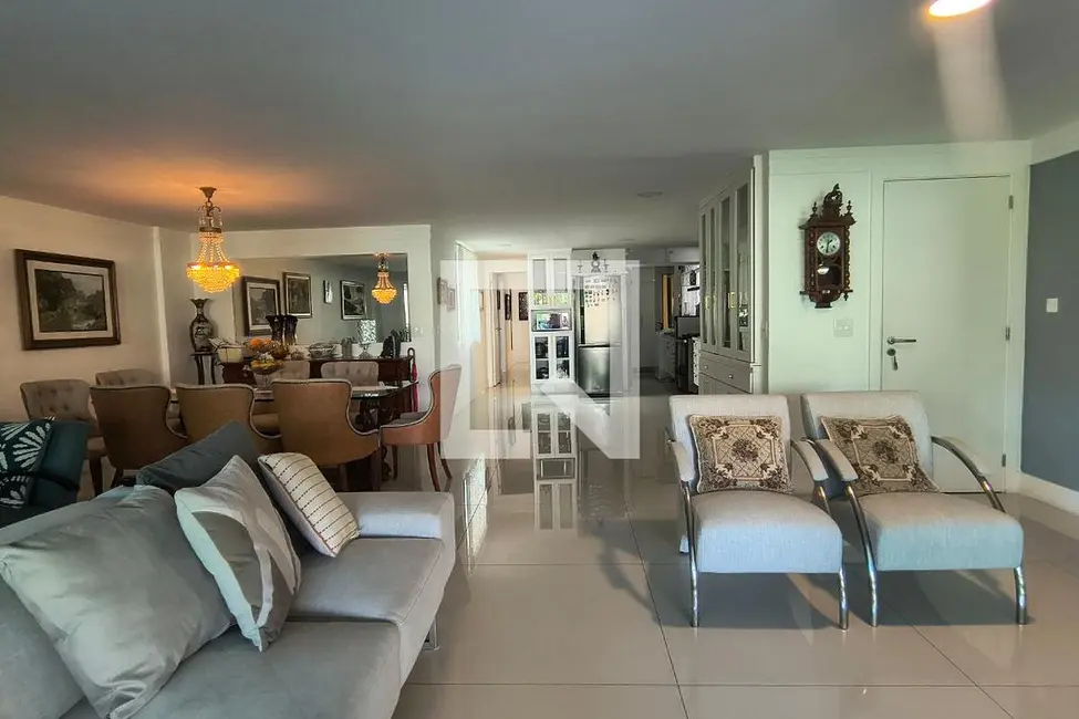 Apartamento com 5 quartos à venda, 194m2 em Rio De Janeiro - RJ - imagem 2 Foto 2 de Apartamento com 5 quartos à venda, 194m2 em Rio De Janeiro - RJ