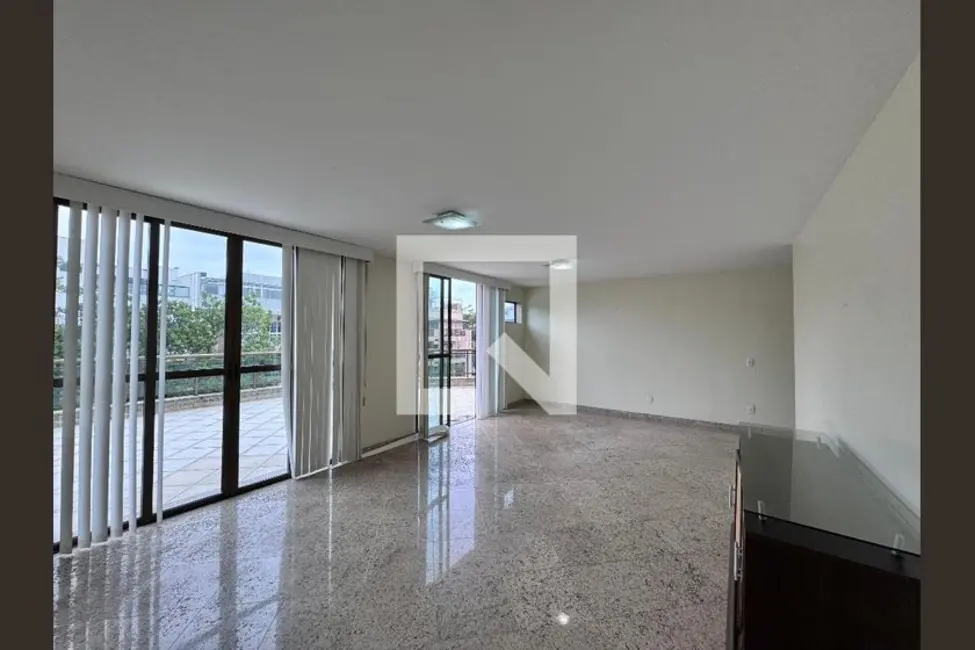 Foto 3 de Apartamento com 4 quartos à venda, 220m2 em Rio De Janeiro - RJ