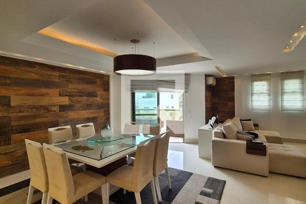 Apartamento com 4 quartos à venda, 301m2 em Rio De Janeiro - RJ - imagem 2 Foto 2 de Apartamento com 4 quartos à venda, 301m2 em Rio De Janeiro - RJ