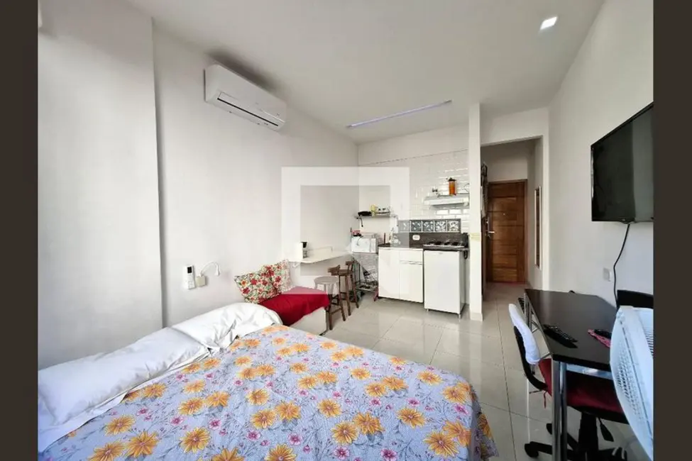 Kitnet com 1 quarto à venda, 18m2 em Botafogo, Rio De Janeiro - RJ - imagem 3 Foto 3 de Kitnet com 1 quarto à venda, 18m2 em Botafogo, Rio De Janeiro - RJ