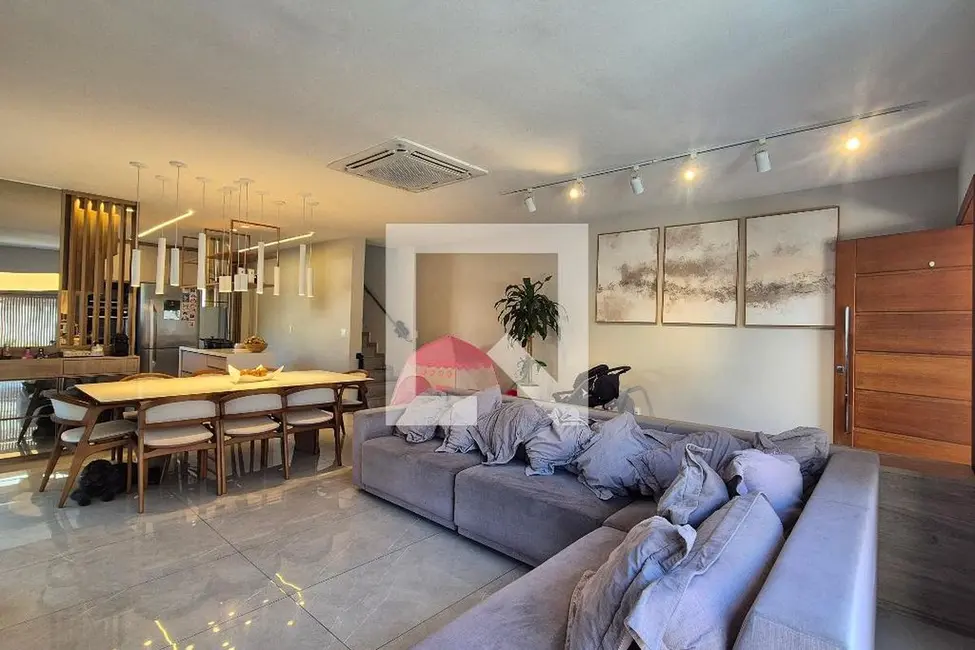 Foto 4 de Casa com 3 quartos à venda, 400m2 em Rio De Janeiro - RJ