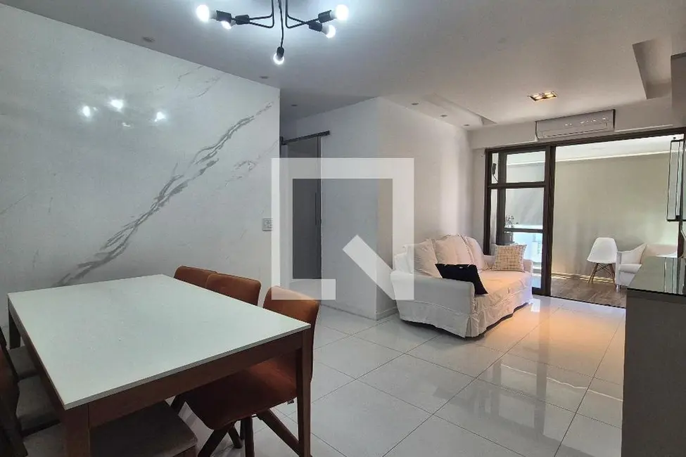 Foto 2 de Apartamento com 3 quartos à venda, 81m2 em Rio De Janeiro - RJ