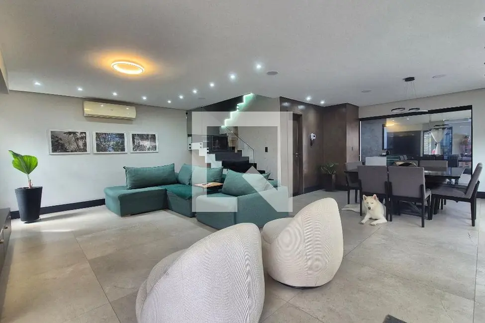 Casa com 4 quartos à venda, 320m2 em Rio De Janeiro - RJ - imagem 2 Foto 2 de Casa com 4 quartos à venda, 320m2 em Rio De Janeiro - RJ