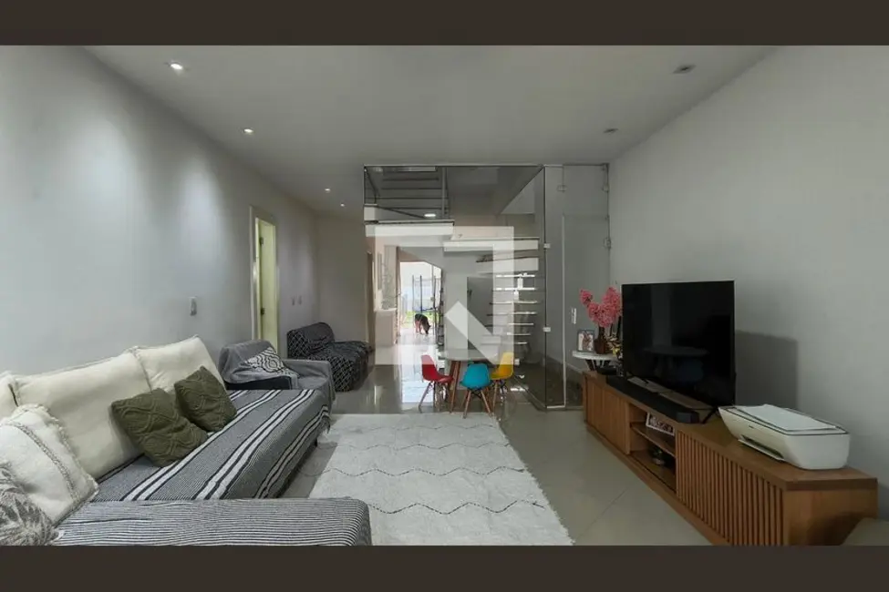 Casa com 5 quartos à venda, 360m2 em Rio De Janeiro - RJ - imagem 3 Foto 3 de Casa com 5 quartos à venda, 360m2 em Rio De Janeiro - RJ