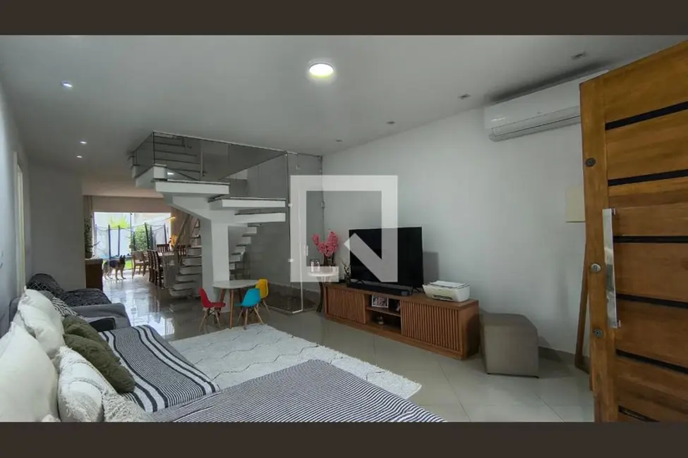 Casa com 5 quartos à venda, 360m2 em Rio De Janeiro - RJ - imagem 1 Foto 1 de Casa com 5 quartos à venda, 360m2 em Rio De Janeiro - RJ