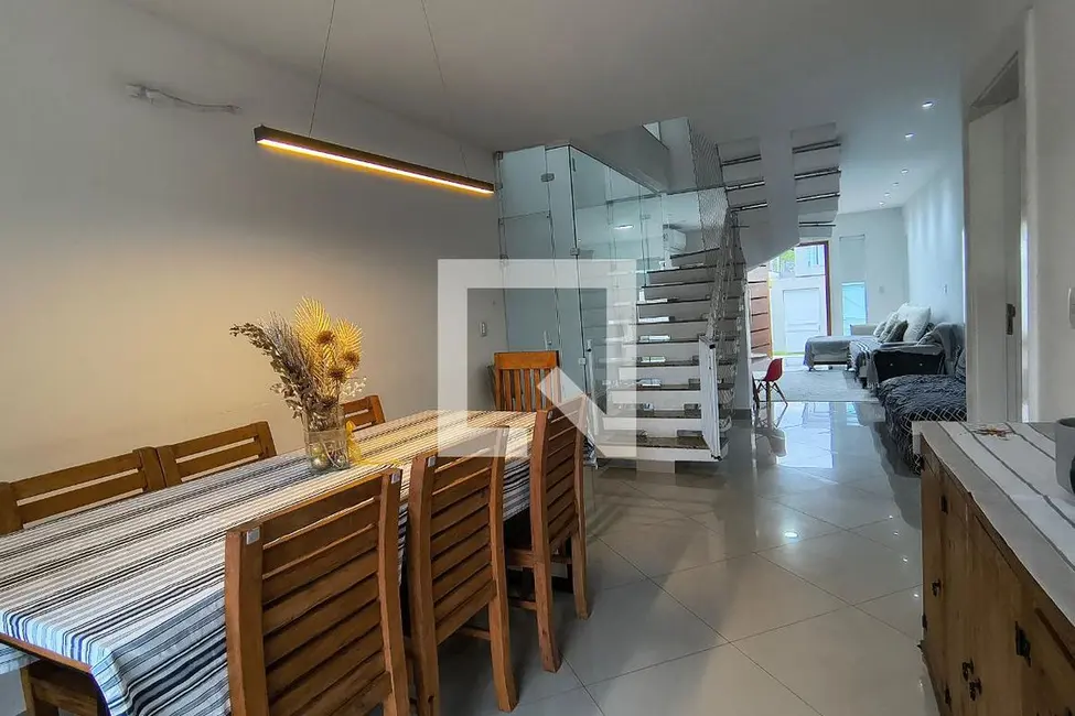 Casa com 5 quartos à venda, 360m2 em Rio De Janeiro - RJ - imagem 8 Foto 8 de Casa com 5 quartos à venda, 360m2 em Rio De Janeiro - RJ