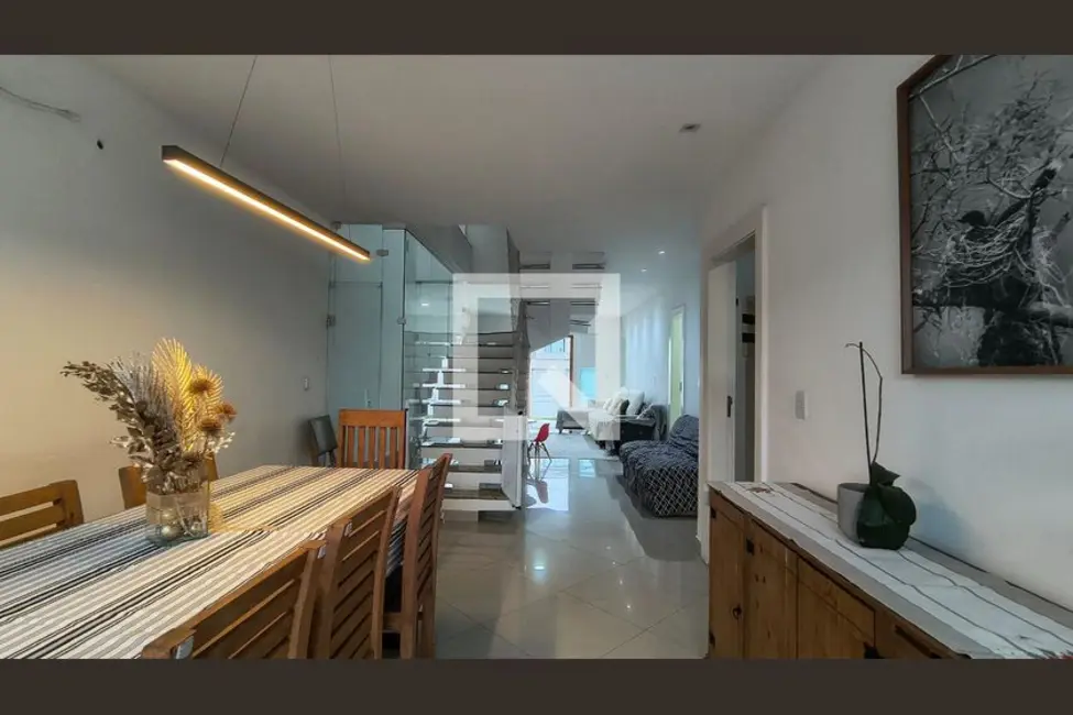Casa com 5 quartos à venda, 360m2 em Rio De Janeiro - RJ - imagem 9 Foto 9 de Casa com 5 quartos à venda, 360m2 em Rio De Janeiro - RJ