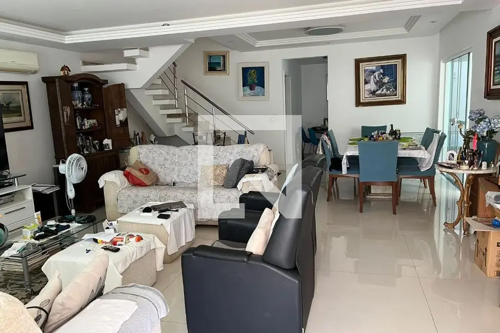 Casa com 4 quartos à venda, 320m2 em Rio De Janeiro - RJ - imagem 6 Foto 6 de Casa com 4 quartos à venda, 320m2 em Rio De Janeiro - RJ