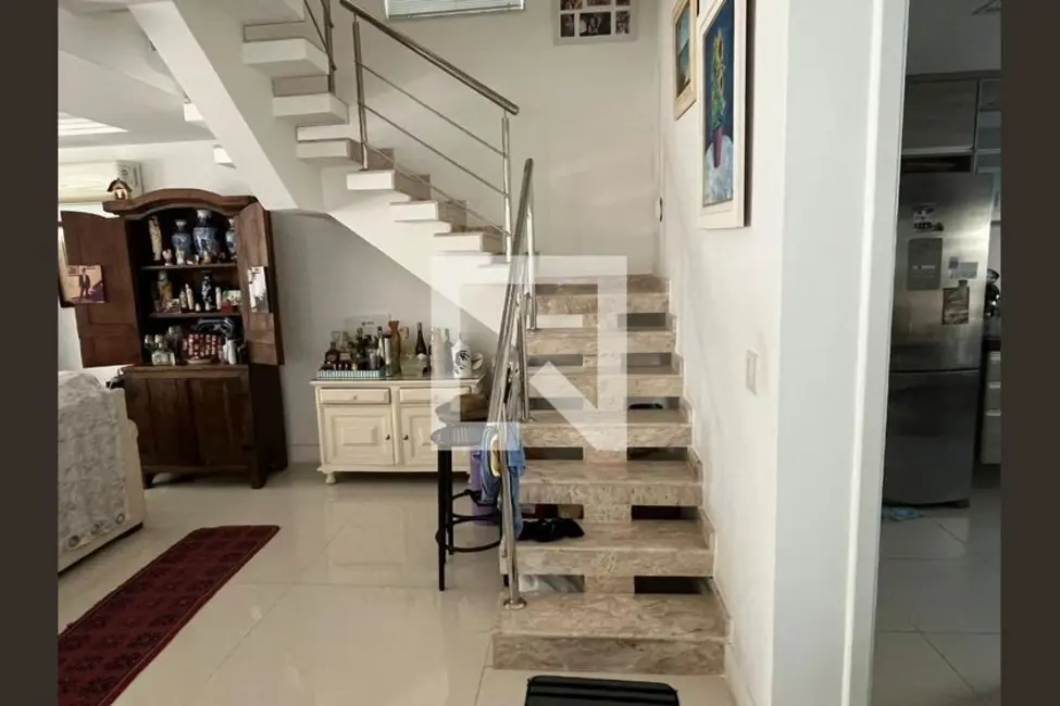Casa com 4 quartos à venda, 320m2 em Rio De Janeiro - RJ - imagem 9 Foto 9 de Casa com 4 quartos à venda, 320m2 em Rio De Janeiro - RJ