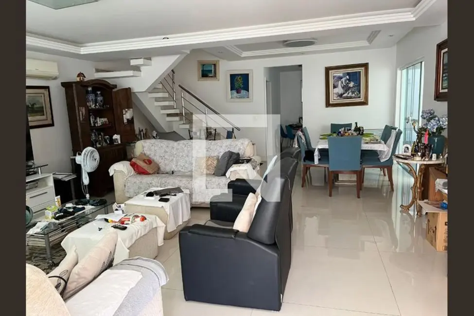 Casa com 4 quartos à venda, 320m2 em Rio De Janeiro - RJ - imagem 5 Foto 5 de Casa com 4 quartos à venda, 320m2 em Rio De Janeiro - RJ