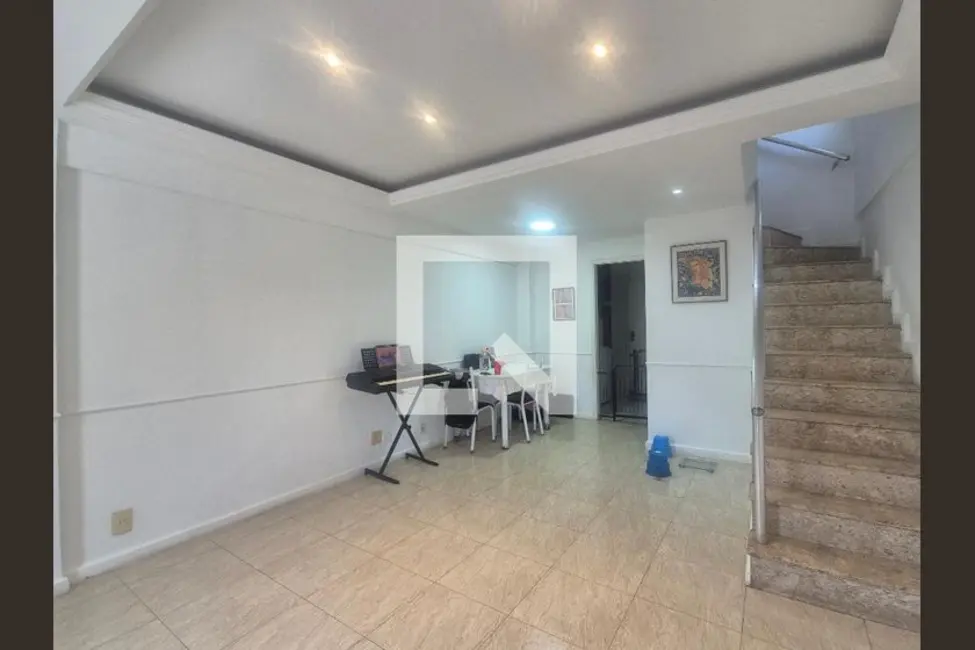 Casa com 3 quartos à venda, 140m2 em Rio De Janeiro - RJ - imagem 3 Foto 3 de Casa com 3 quartos à venda, 140m2 em Rio De Janeiro - RJ