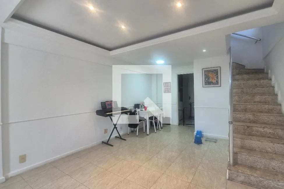 Casa com 3 quartos à venda, 140m2 em Rio De Janeiro - RJ - imagem 4 Foto 4 de Casa com 3 quartos à venda, 140m2 em Rio De Janeiro - RJ