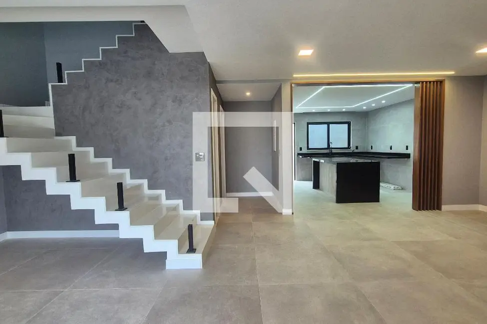 Casa com 4 quartos à venda, 265m2 em Rio De Janeiro - RJ - imagem 6 Foto 6 de Casa com 4 quartos à venda, 265m2 em Rio De Janeiro - RJ