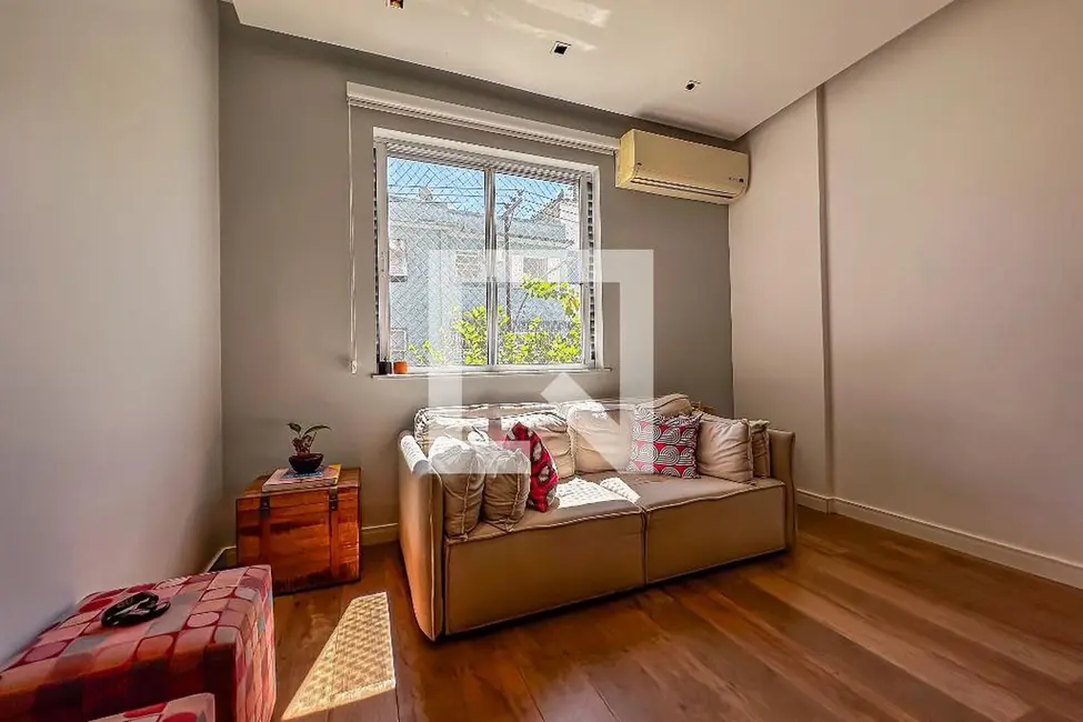 Apartamento com 2 quartos à venda, 70m2 em Urca, Rio De Janeiro - RJ - imagem 3 Foto 3 de Apartamento com 2 quartos à venda, 70m2 em Urca, Rio De Janeiro - RJ
