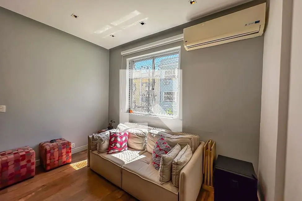 Apartamento com 2 quartos à venda, 70m2 em Urca, Rio De Janeiro - RJ - imagem 5 Foto 5 de Apartamento com 2 quartos à venda, 70m2 em Urca, Rio De Janeiro - RJ