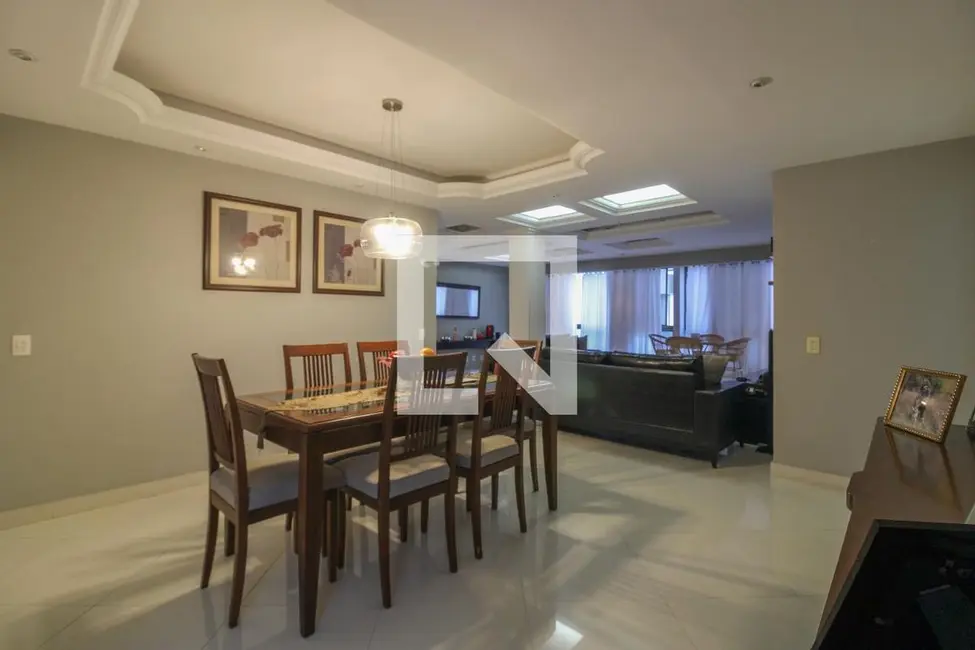 Apartamento com 5 quartos à venda, 260m2 em Rio De Janeiro - RJ - imagem 4 Foto 4 de Apartamento com 5 quartos à venda, 260m2 em Rio De Janeiro - RJ