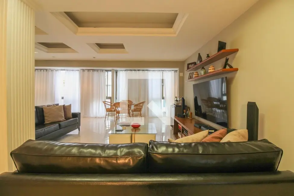 Apartamento com 5 quartos à venda, 260m2 em Rio De Janeiro - RJ - imagem 6 Foto 6 de Apartamento com 5 quartos à venda, 260m2 em Rio De Janeiro - RJ