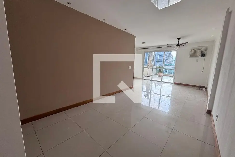 Apartamento com 3 quartos à venda, 155m2 em Rio De Janeiro - RJ - imagem 3 Foto 3 de Apartamento com 3 quartos à venda, 155m2 em Rio De Janeiro - RJ