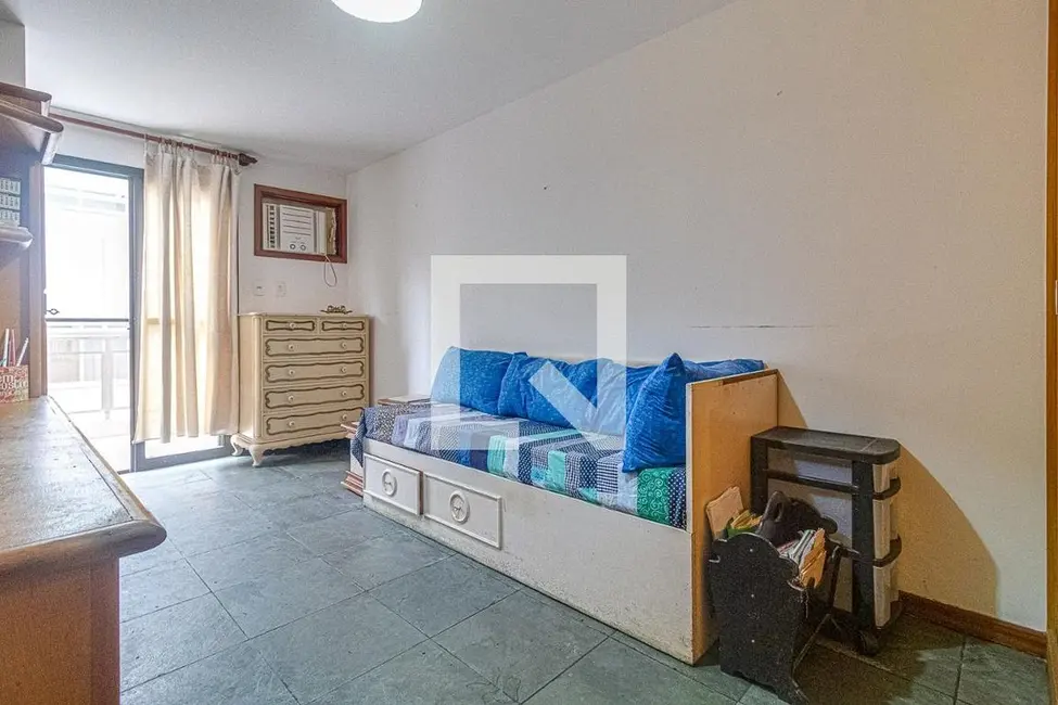Apartamento com 5 quartos à venda, 256m2 em Rio De Janeiro - RJ - imagem 9 Foto 9 de Apartamento com 5 quartos à venda, 256m2 em Rio De Janeiro - RJ