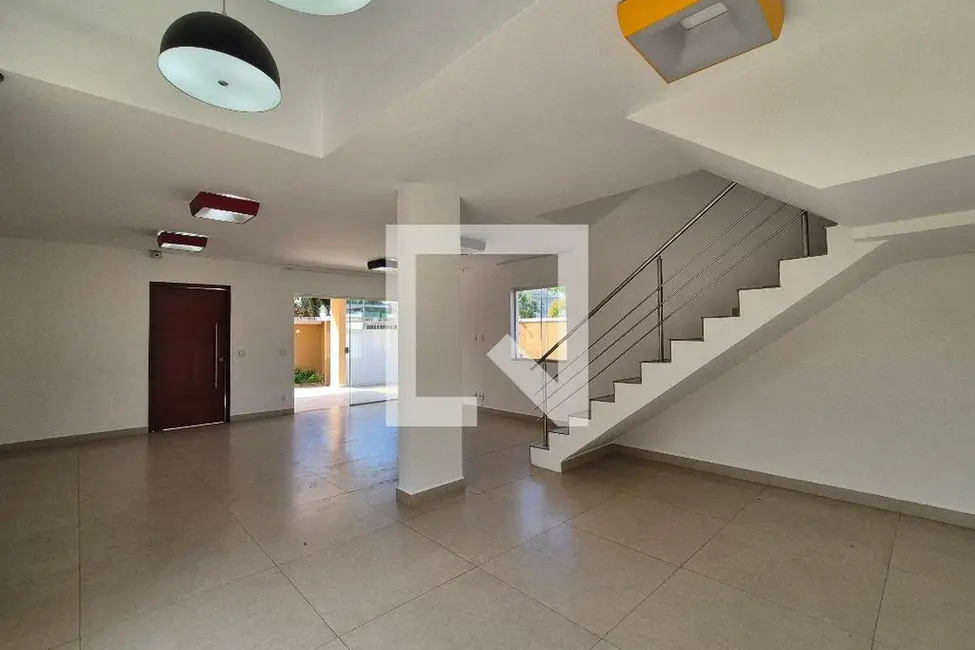 Casa com 4 quartos à venda, 416m2 em Rio De Janeiro - RJ - imagem 5 Foto 5 de Casa com 4 quartos à venda, 416m2 em Rio De Janeiro - RJ