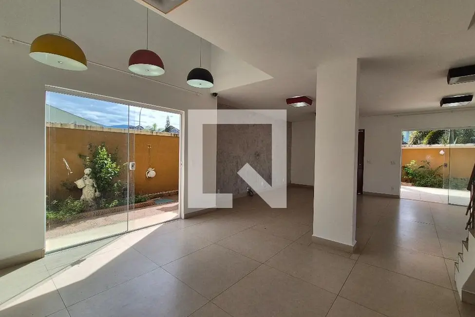 Casa com 4 quartos à venda, 416m2 em Rio De Janeiro - RJ - imagem 4 Foto 4 de Casa com 4 quartos à venda, 416m2 em Rio De Janeiro - RJ
