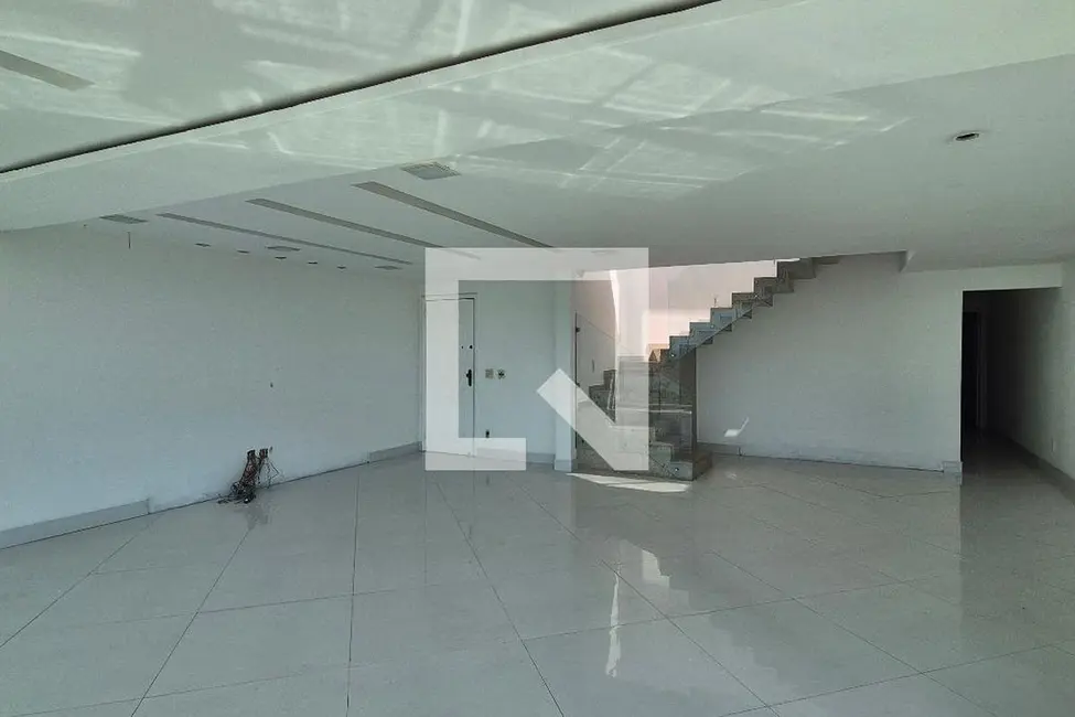 Apartamento com 4 quartos à venda, 350m2 em Rio De Janeiro - RJ - imagem 8 Foto 8 de Apartamento com 4 quartos à venda, 350m2 em Rio De Janeiro - RJ