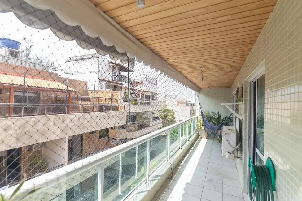 Apartamento com 4 quartos à venda, 230m2 em Rio De Janeiro - RJ - imagem 9 Foto 9 de Apartamento com 4 quartos à venda, 230m2 em Rio De Janeiro - RJ