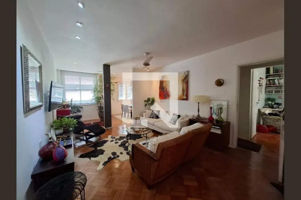 Apartamento com 4 quartos à venda, 200m2 em Botafogo, Rio De Janeiro - RJ - imagem 3 Foto 3 de Apartamento com 4 quartos à venda, 200m2 em Botafogo, Rio De Janeiro - RJ
