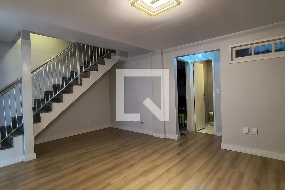 Foto 2 de Casa com 3 quartos à venda, 130m2 em Rio De Janeiro - RJ