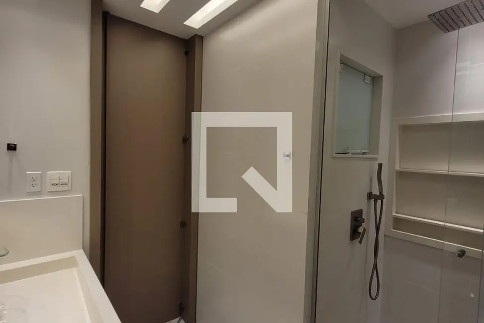 Apartamento com 3 quartos à venda, 220m2 em Rio De Janeiro - RJ - imagem 8 Foto 8 de Apartamento com 3 quartos à venda, 220m2 em Rio De Janeiro - RJ