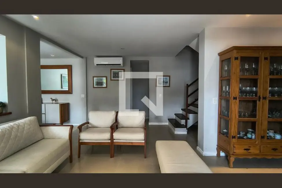 Foto 9 de Casa com 4 quartos à venda, 350m2 em Rio De Janeiro - RJ