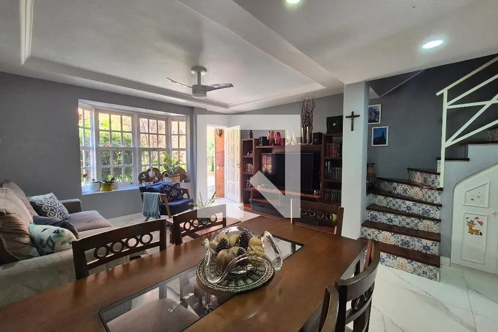 Casa com 4 quartos à venda, 174m2 em Rio De Janeiro - RJ - imagem 8 Foto 8 de Casa com 4 quartos à venda, 174m2 em Rio De Janeiro - RJ