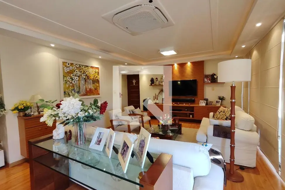 Apartamento com 3 quartos à venda, 360m2 em Rio De Janeiro - RJ - imagem 4 Foto 4 de Apartamento com 3 quartos à venda, 360m2 em Rio De Janeiro - RJ