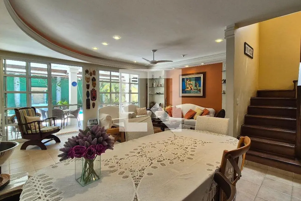 Foto 1 de Casa com 4 quartos à venda, 214m2 em Rio De Janeiro - RJ