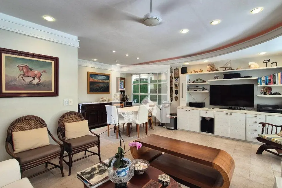 Foto 4 de Casa com 4 quartos à venda, 214m2 em Rio De Janeiro - RJ