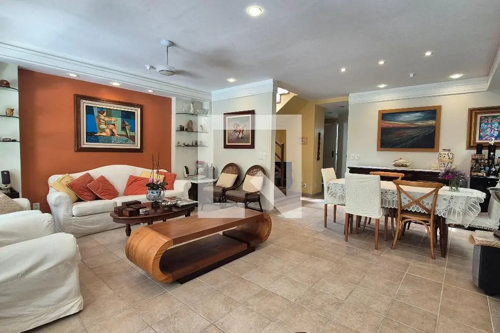 Foto 3 de Casa com 4 quartos à venda, 214m2 em Rio De Janeiro - RJ