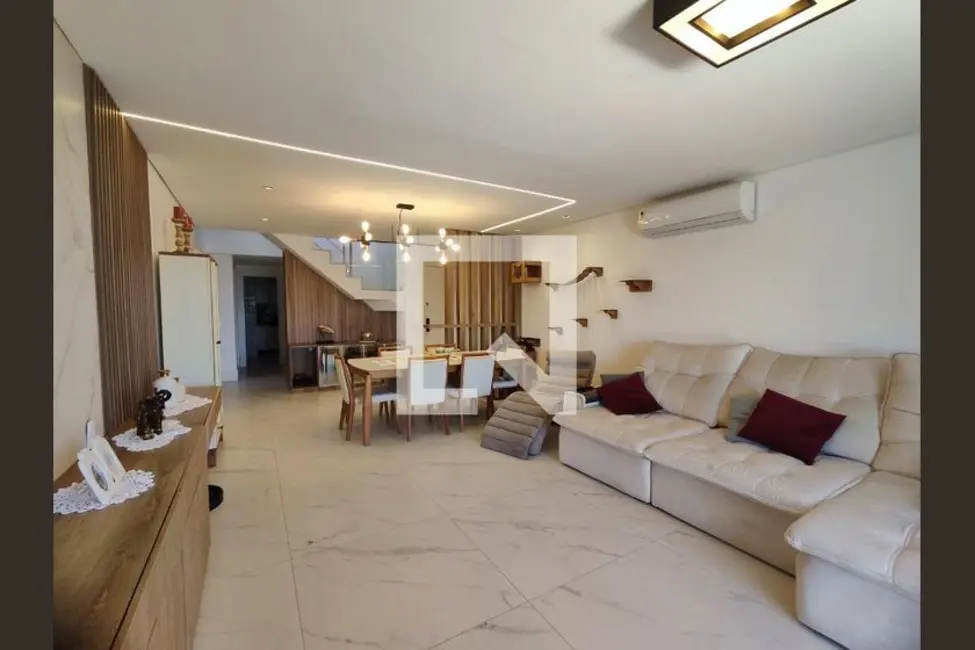 Apartamento com 3 quartos à venda, 215m2 em Rio De Janeiro - RJ - imagem 5 Foto 5 de Apartamento com 3 quartos à venda, 215m2 em Rio De Janeiro - RJ
