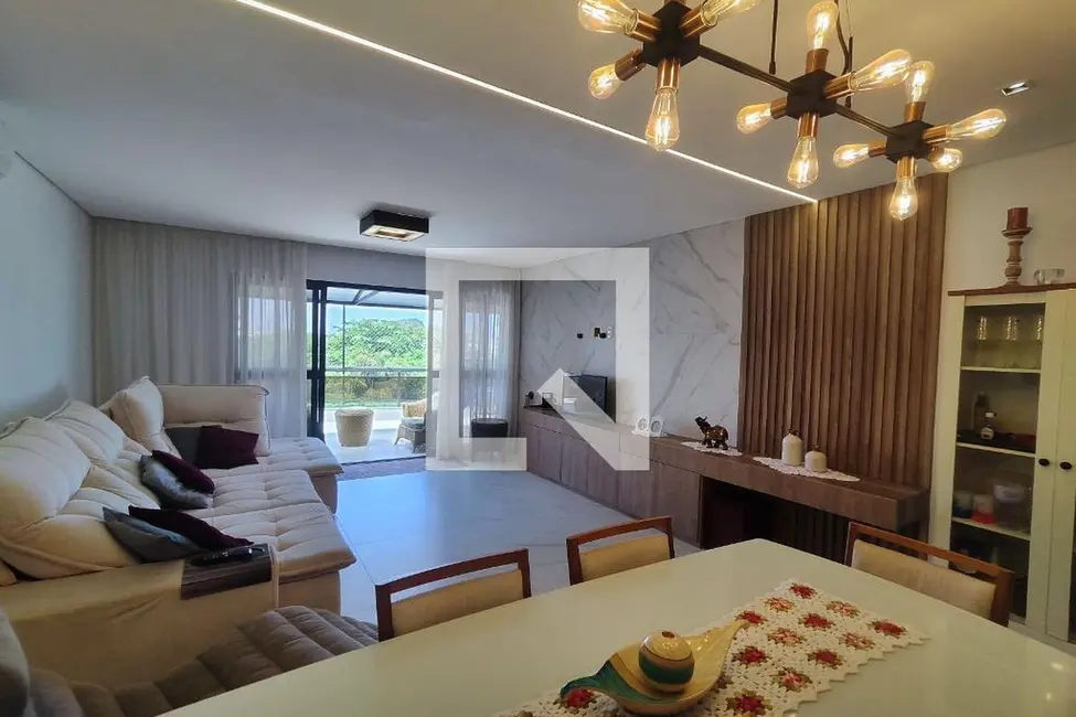 Apartamento com 3 quartos à venda, 215m2 em Rio De Janeiro - RJ - imagem 4 Foto 4 de Apartamento com 3 quartos à venda, 215m2 em Rio De Janeiro - RJ