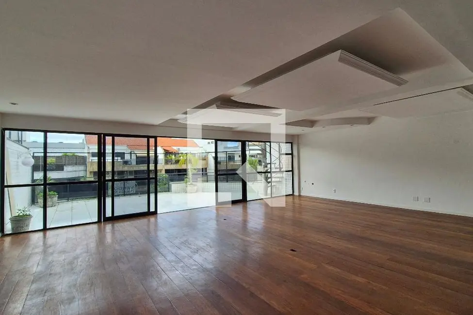 Foto 2 de Apartamento com 5 quartos à venda, 360m2 em Rio De Janeiro - RJ