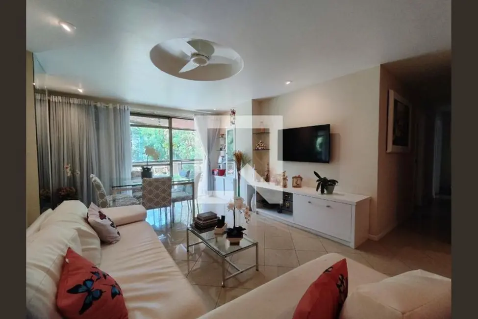 Apartamento com 3 quartos à venda, 143m2 em Rio De Janeiro - RJ - imagem 3 Foto 3 de Apartamento com 3 quartos à venda, 143m2 em Rio De Janeiro - RJ