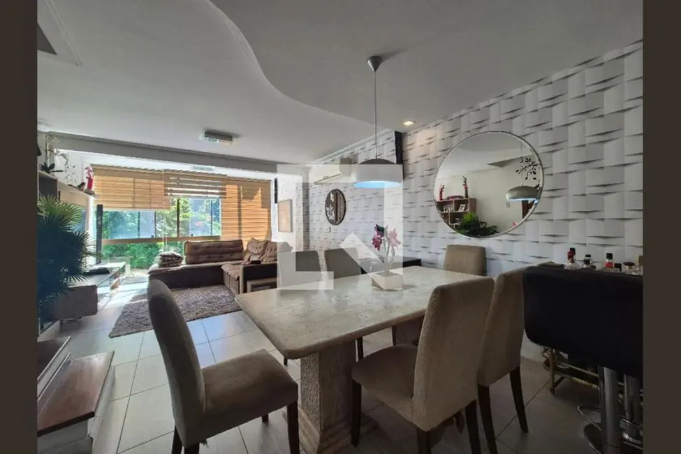 Foto 3 de Casa com 3 quartos à venda, 200m2 em Rio De Janeiro - RJ