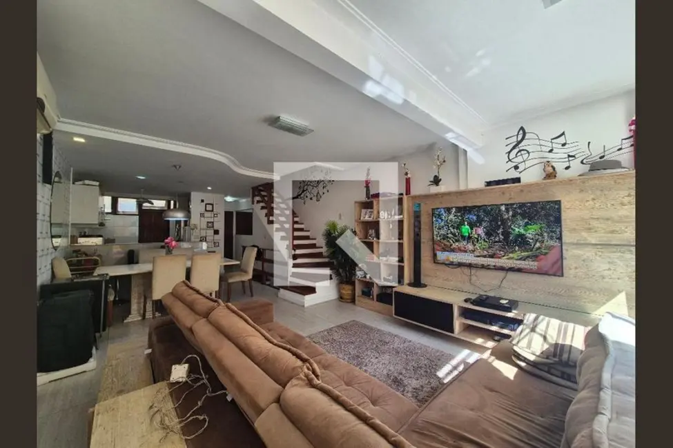 Foto 1 de Casa com 3 quartos à venda, 200m2 em Rio De Janeiro - RJ